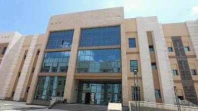 جهاز العلمين الجديدة يطرح 9 محال تجارية وصيدلية للبيع بالمزاد العلني