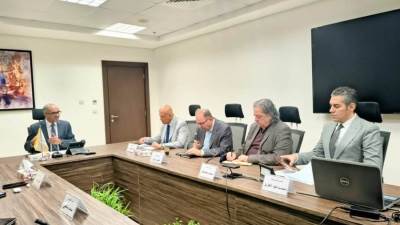 نائب وزير الإسكان يبحث إنشاء أول مصنع مصري لأغشية تحلية مياه البحر