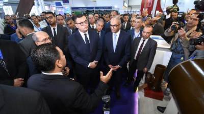 وزير الإسكان يفتتح مؤتمر (IWWI 2025) ويتفقد أجنحة الشركات المصرية والدولية