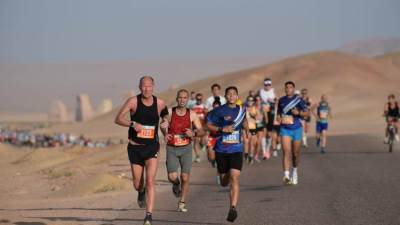 الرياضة: مشاركة أكثر من 1000 متسابق وارتفاع مشاركة الأجانب بماراثون شرم الدولي