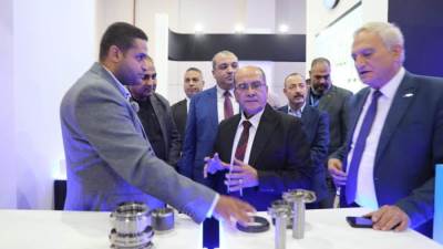 رئيس القابضة للمياه يشيد بابتكارات «مياه مطروح» في التحلية وتخفيض استهلاك الطاقة 