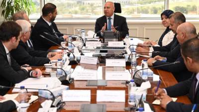 وزير الصناعة والنقل: "مضخات المياه" صناعة واعدة لدعم المشروعات القومية في مصر