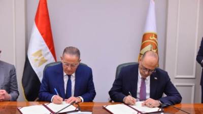 ضوابط حكومية لتنظيم عمل الأجانب في المنشآت السياحية 