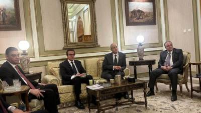 الغمراوي: تعاون مصر تركي لتطوير تسجيل المستحضرات البيولوجية والمبتكرة