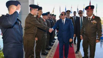 الرئيس السيسي يشهد اختبارات كشف الهيئة للطلبة المُتقدمين بالأكاديمية العسكرية المصرية (صور)