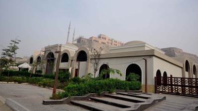 رئيس الوزراء يتفقد عدداً من أعمال تطوير الطرق بالقاهرة