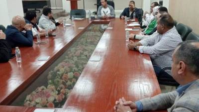 تامر جبر يلتقي سكان «جنة» وشاغلي بازار العبور 