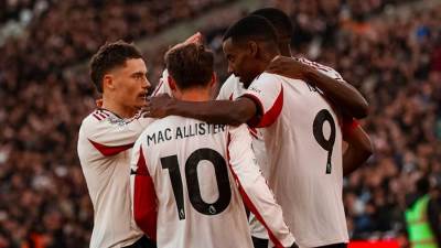 تحت أنظار صلاح.. ليفربول يفوز على وست هام بثنائية نظيفة (صور)