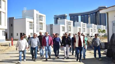 «خلف الله» يوجّه بتنفيذ هاندريل لممشى البحيرات ويحذر الشركات المتقاعسة بمزارين آيلاند