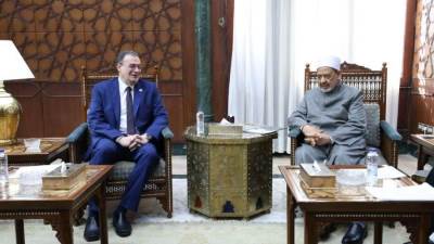 شيخ الأزهر: تكثيف التعاون مع جهاز التنظيم والإدارة لتوفير كوادر التعليم الأزهري