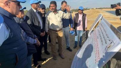 نائب وزير الإسكان يتفقد محطات الصرف الصحي ببني سويف 