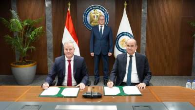 البترول توقع عقد مشروع تحويل زيت الطعام المستعمل لوقود طائرات مستدام