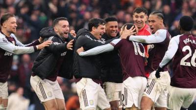 أستون فيلا يخطف فوزاً غالياً من أرسنال في الدقائق الأخيرة