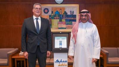 بدوي: مصر تقدم أكثر من 5 فرص استثمارية واعدة في مشروعات البتروكيماويات