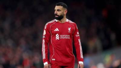 «أشعر وكأن النادي يتجاهلني».. محمد صلاح يخرج عن صمته ويفجر تصريحات نارية