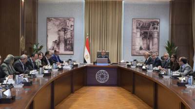 مدبولي: تطوير قطاع الغزل والنسيج لزيادة الإنتاج إلى 133 ألف طن سنويًا