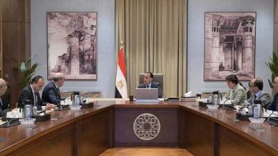 مدبولي: استثمارات جديدة لتعظيم عوائد قطاع الطيران بنسبة 40%