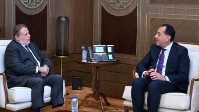 مدبولي: الحكومة والبنك المركزي ملتزمان بتحقيق نمو اقتصادي إيجابي ومستدام