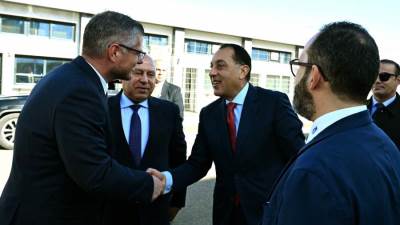 رئيس الوزراء يفتتح مصنع "ليوني مصر" العالمية لضفائر السيارات بمدينة بدر