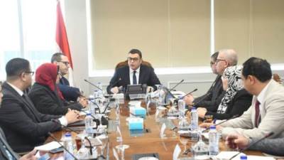 وزير الإسكان يوجه بتطوير قطاعات العمل بمشروعات هيئة المجتمعات العمرانية