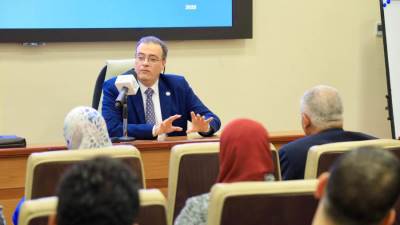 ورشة عمل حول دور الذكاء الاصطناعي في تطوير العمل الحكومي بالتنظيم والإدارة