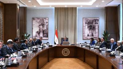 مدبولي: الدولة تعمل على تطوير جميع المناطق المحيطة بأهرامات الجيزة والمتحف الكبير