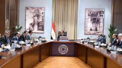 رئيس الوزراء يتابع تطوير مدينة النيل الطبية "معهد ناصر"