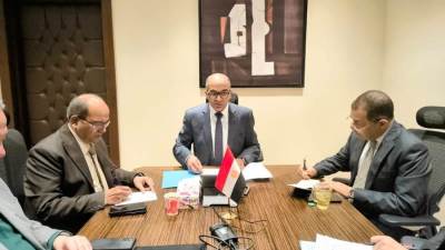 نائب وزير الإسكان يترأس اجتماعاً لمتابعة احتياجات الطلمبات بقطاع مياه الشرب