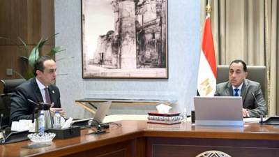 رئيس الوزراء يتابع استعدادات المرحلة الثانية للتأمين الصحي الشامل