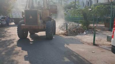 جهازا حدائق العاشر والشيخ زايد: حملات مكثفة للنظافة ورفع المخلفات 