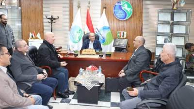 أحمد جابر يتفقد شركة مياه الشرقية ويوجه بزيادة التحصيل