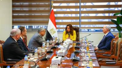 د.منال عوض: دمج العمل البيئي في خطط التنمية وتحسين جودة حياة المواطنين