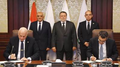 شراكة بين صندوق تكريم شهداء ومصر لتأمينات الحياة لتنفيذ مبادرة «مصر معاكم»