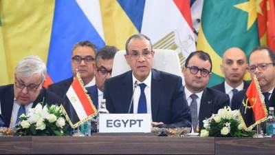 عبدالعاطي: تعزيز الأمن الغذائي والبنية التحتية ونقل التكنولوجيا ضمن الشراكات الاقتصادية والتنمويّة