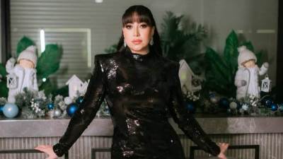 بوسي تخطف الأنظار بإطلالة راقية في أحدث ظهور