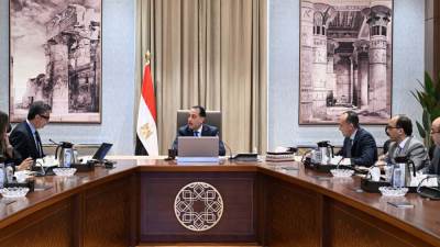 رئيس الوزراء: متابعة تطوير منظومة الدعم لضمان وصول السلع التموينية والخبز لمستحقيها