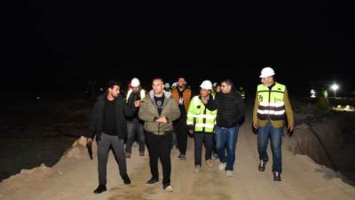 رئيس جهاز العلمين الجديدة يتابع أعمال الورديّة المسائية بمشروع بحيرات الداون تاون