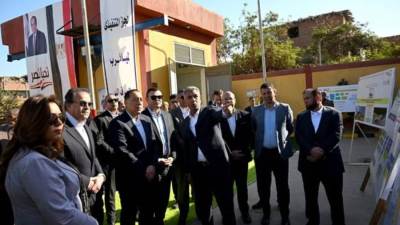 وزير الإسكان لـ"مدبولي": 70 مشروعًا بمركزي أطفيح والصف بتكلفة 4,7 مليار جنيه