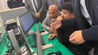 وزير الكهرباء وشركة هواوي يبحثان مستقبل الطاقة الذكية في مصر