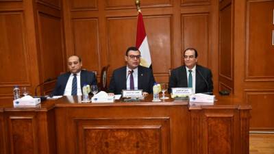 لجنة الإسكان بالشيوخ تنتقد إصدار لائحة تصالح مخالفات البناء دون إشراك التنمية المحلية