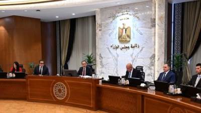 رئيس الوزراء يوجه باستكمال مشروعات «حياة كريمة» لخدمة المواطنين