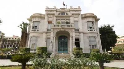 جامعة عين شمس توضح حقيقة خفض سنوات التخرج بكلية التجارة لـ3 سنوات