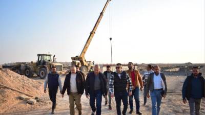 أحمد عمران يتفقد مشروعات البنية التحتية بمدينة العلمين الجديدة