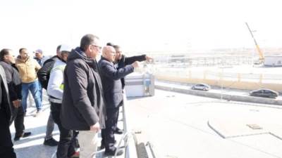 بديل الخط الخامس للمترو.. "النقل" توفر 5 مليارات دولار بإنشاء الأتوبيس الترددي BRT