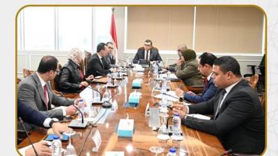وزير الإسكان يتابع سير العمل بمشروع تطوير منطقة مثلث ماسبيرو