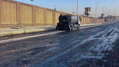 رئيس جهاز حدائق أكتوبر يتابع استكمال أعمال الرصف والزراعة بطريق حورس