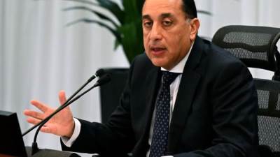 وزير الصحة لـ"مدبولي" تنفيذ  1255 مشروعًا في "القاهرة والجيزة" باستثمارات 222 مليار جنيه 