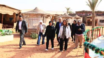 د.منال عوض: جولة مفاجئة لمحمية الغابة المتحجرة للتأكد من سير العمل