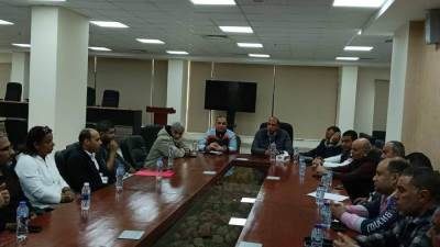 رئيس جهاز مدينة العبور يعقد اجتماعًا موسعًا مع ممثلي سكان الحي الثامن