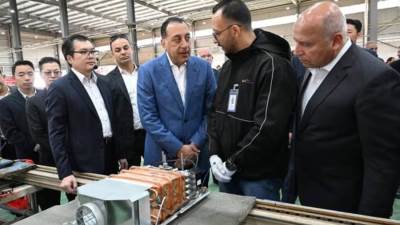 رئيس الوزراء يفتتح مصنع "فانوارد" الصيني باستثمارات 12 مليون دولار